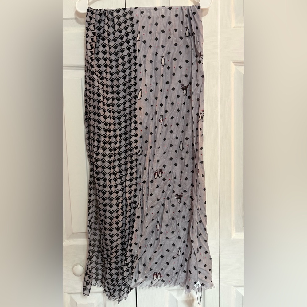 Vera Bradley Gray Penguin Print Scarf